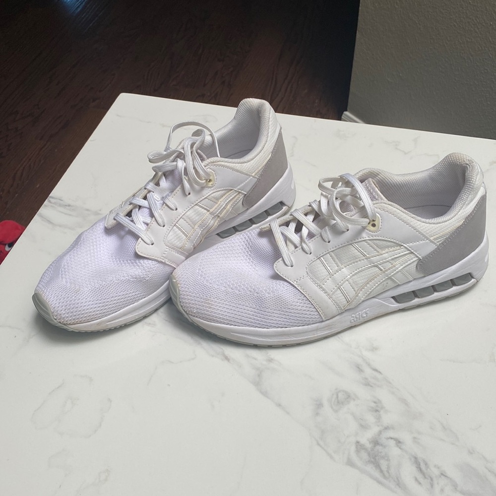 ASICS